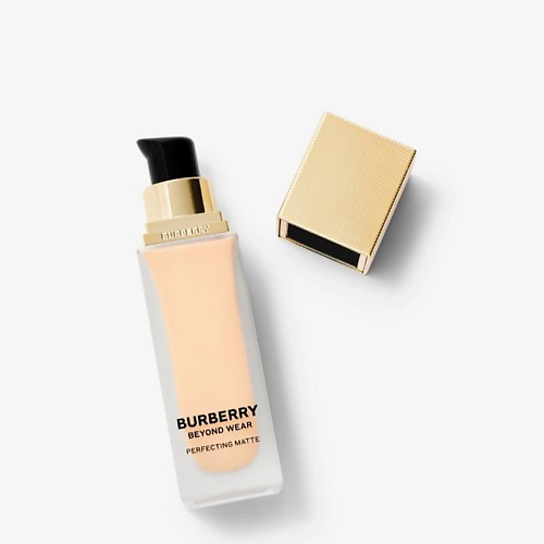 BURBERRY Матовая тональная основа Beyond Wear Perfecting Matte Foundation #1