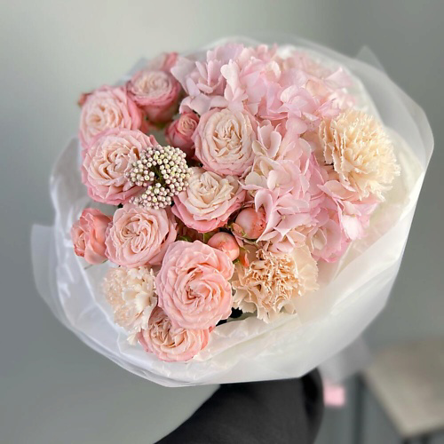 FLORES Нежная гортензия с пионовидными розами и диантусами #1