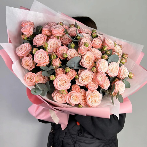 FLORES Шикарные пионовидные кустовые розы с эвкалиптом в пышном букете (9 шт) #1