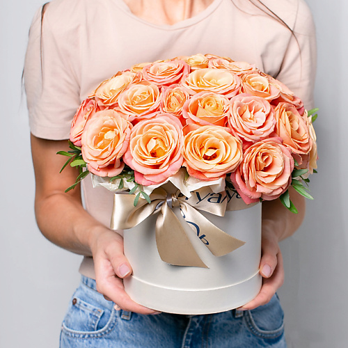 ЛЭТУАЛЬ FLOWERS Букет из  персиковых роз в коробке «Мадлена» #1