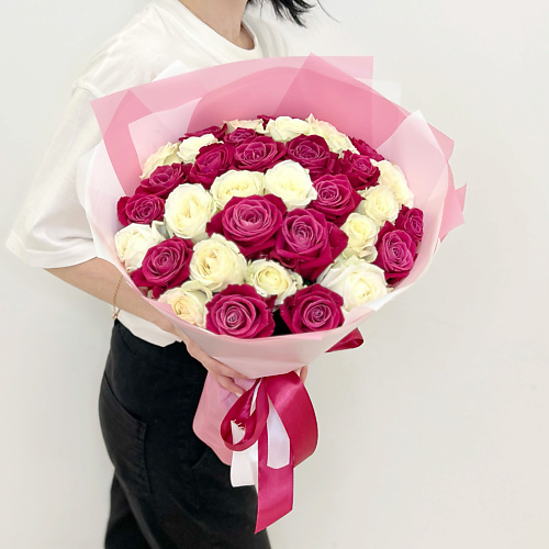 ЛЭТУАЛЬ FLOWERS Букет из белых и розовых роз Шангрила 45 шт #1