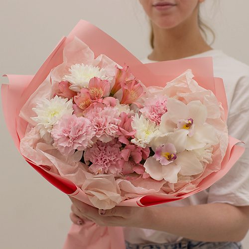ЛЭТУАЛЬ FLOWERS Букет из белых орхидей и хризантем" Клубничный зефир" #1