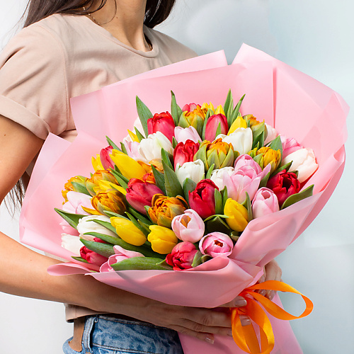 ЛЭТУАЛЬ FLOWERS Букет из разноцветных тюльпанов 51 шт. #1