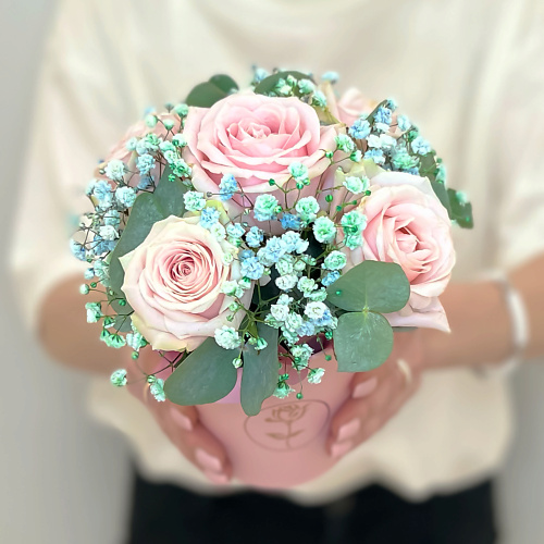 ЛЭТУАЛЬ FLOWERS Букет из роз, гипсофилы и Эвкалипта в коробке Камилла #1