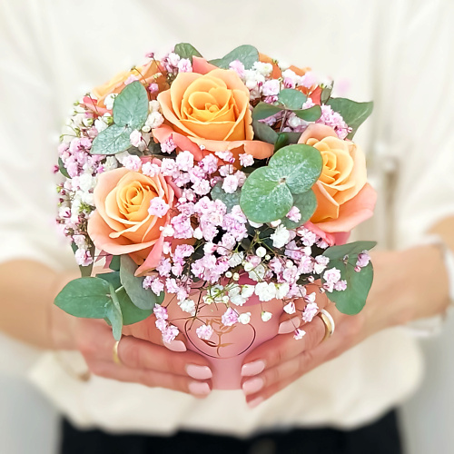 ЛЭТУАЛЬ FLOWERS Букет из роз, гипсофилы и Эвкалипта  Авиньон #1