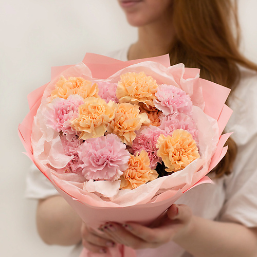 ЛЭТУАЛЬ FLOWERS Букет из розовых и персиковых гвоздик "персиковый дессерт" #1