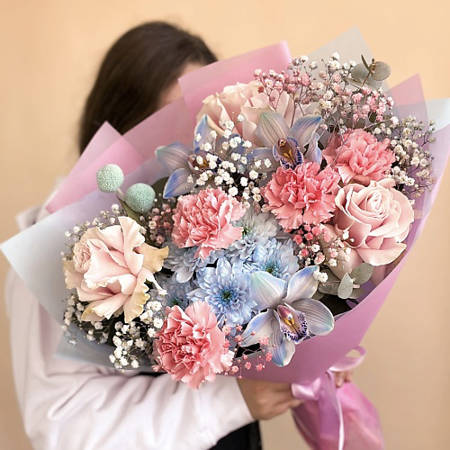 MOJNO FLOWERS Нежно-голубой и розовый букет с орхидеями, французской розой, гипсофилой, хризантемой #1