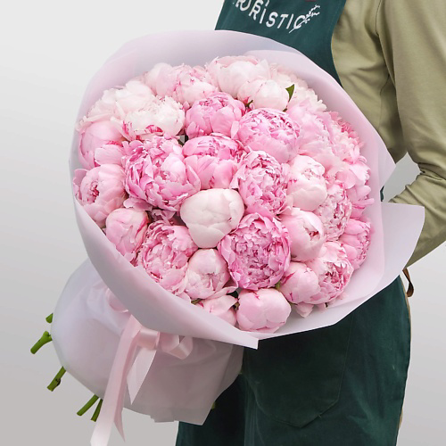 STUDIO FLORISTIC Букет из 31 Пиона «Нежный зефир» #1
