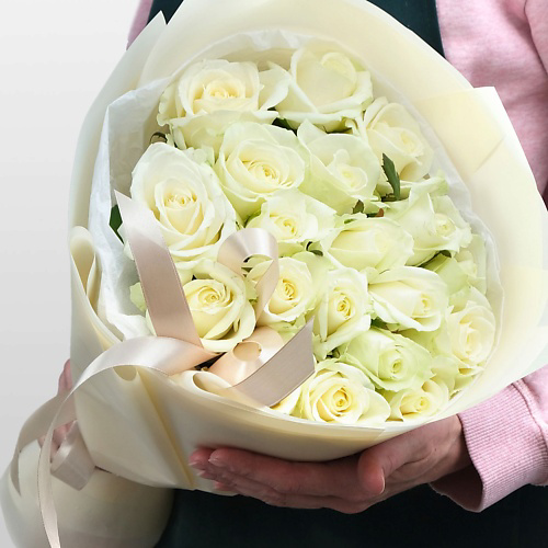 STUDIO FLORISTIC Букет из белых Роз 60 см «Жемчужная радость» #1