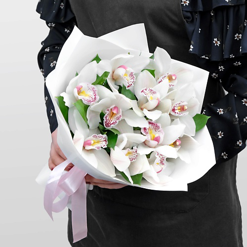 STUDIO FLORISTIC Букет из белых орхидей "Коктейль нежности и счастья" #1