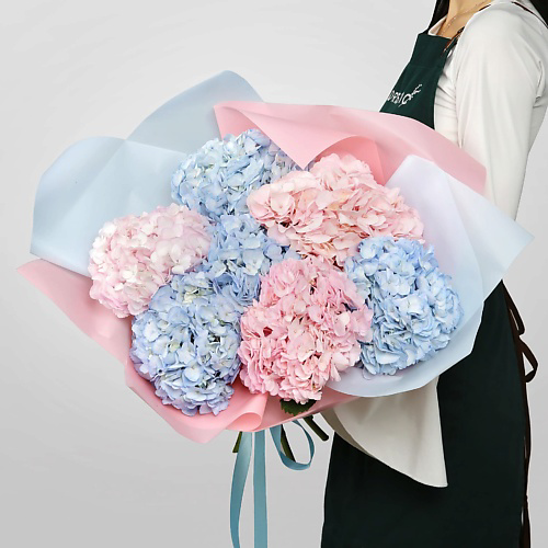 STUDIO FLORISTIC Букет из Гортензий «Сказка о цветах» #1