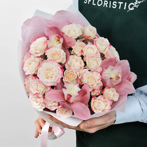 STUDIO FLORISTIC Букет из кустовых Роз и Орхидей «Нежные моменты» #1
