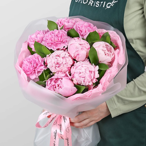 STUDIO FLORISTIC Букет из Пионов и Гвоздики «Розовый туман» #1