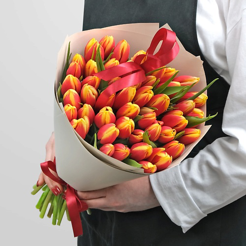 STUDIO FLORISTIC Букет из Тюльпанов «Это любовь» #1