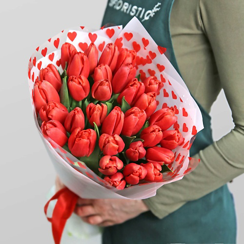STUDIO FLORISTIC Букет Красных Тюльпанов «Алые паруса» #1