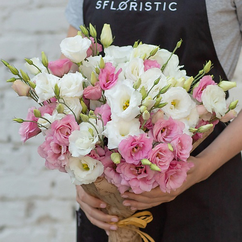 STUDIO FLORISTIC Букет Роз Кения 60 см 101 шт «Вихрь чувств» #1
