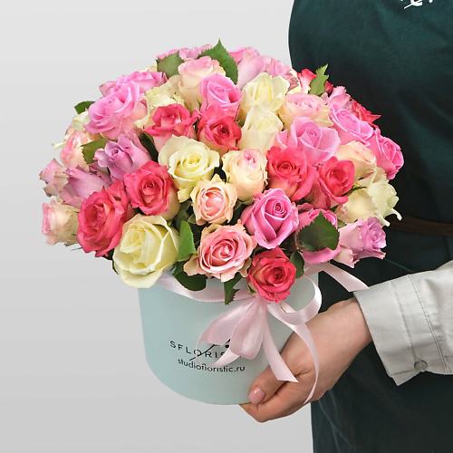 STUDIO FLORISTIC Композиция из кенийских Роз 51 шт «Рамона» #1
