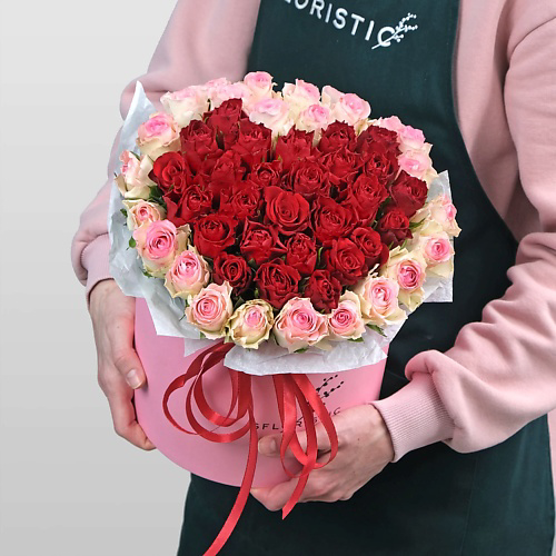 STUDIO FLORISTIC Композиция из кенийских роз Сердце «Пылкая Любовь» #1