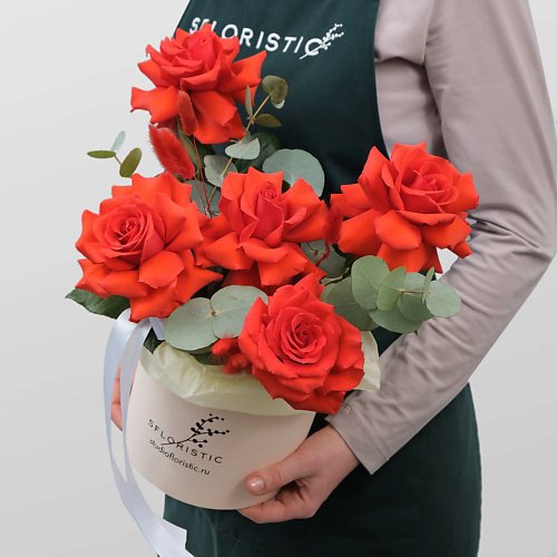 STUDIO FLORISTIC Композиция из Роз в шляпной коробке «Нина» #1
