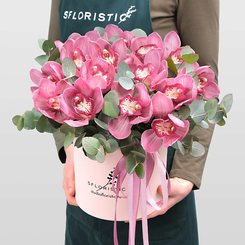 STUDIO FLORISTIC Композиция из розовых Орхидей Лола #1