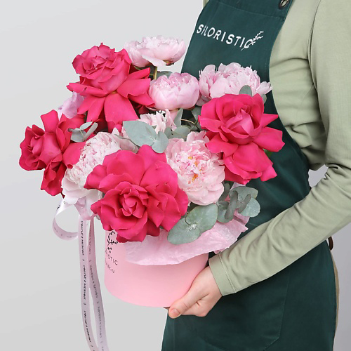 STUDIO FLORISTIC Композиция из Розы Эквадор и Пионов «Грезы Амура» #1