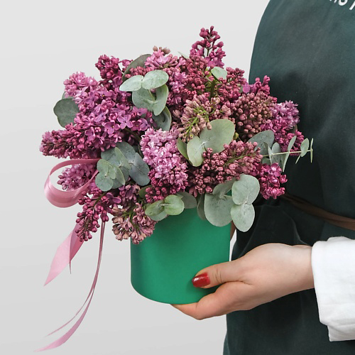 STUDIO FLORISTIC Композиция из Сирени «Виктория» с эвкалиптом #1