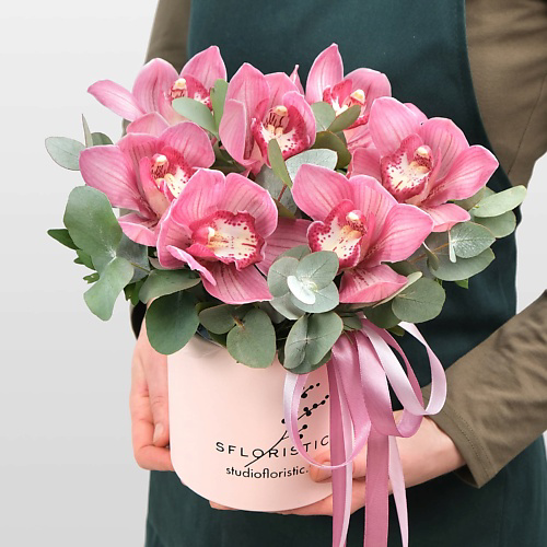 STUDIO FLORISTIC Композиция розовых орхидей «Дюймовочка» #1