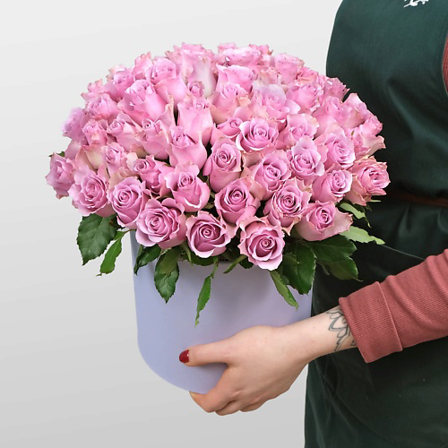STUDIO FLORISTIC Шляпная коробка из сиреневых Роз 51 шт «Шарлотта» #1