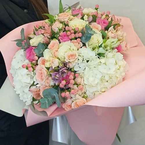 VORNIKOV BOUQUETS Букет с гортензиями Нежное облако #1