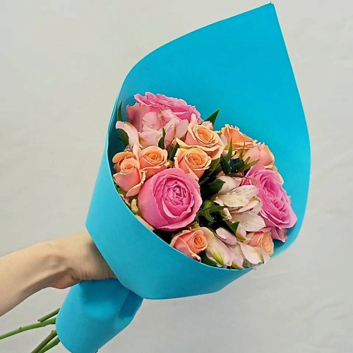 VORNIKOV BOUQUETS Букет с розами Бархатистый звон #1