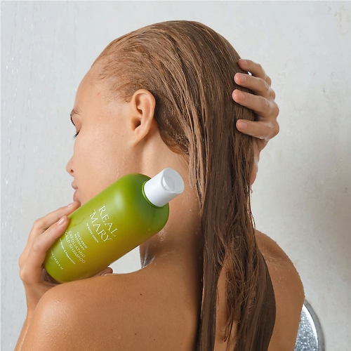 RATED GREEN Глубоко очищающий и отшелушивающий шампунь с соком розмарина Real Mary Exfoliating Scalp Shampoo 400 #1