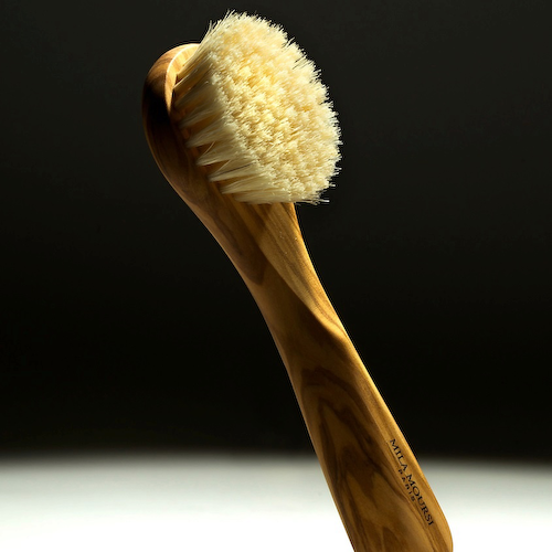 MILA MOURSI Щетка для сухого массажа, улучшающая цвет лица Mila Moursi Complexion Brush #1